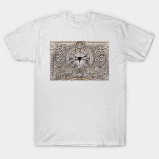 Rua Augusta Arch - Extreme Close Up - The Clock T-Shirt